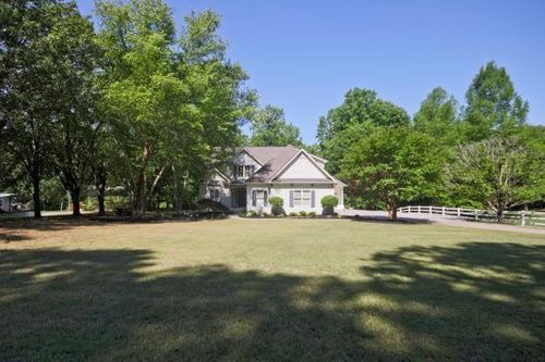 1692 N Hadaway Rd Nw, Kennesaw, GA, 30152-3989 | Card Image