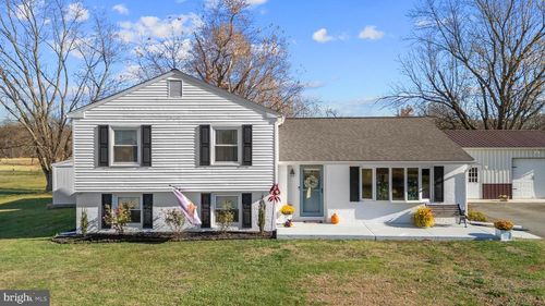 949 Blackbird Landing Rd, Townsend, DE, 19734-9149 | Card Image