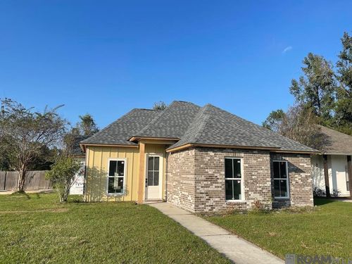 17011 River Birch Ave, Greenwell Springs, LA, 70739-5756 | Card Image