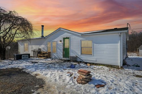 13591 Jake Tom Rd, Logan, OH, 43138-8976 | Card Image