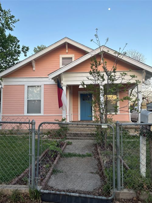 620 S Willomet Avenue, Dallas, TX, 75208 | Card Image