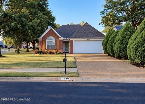 9240 Huron Dr, Olive Branch, MS, 38654-3738 | Card Image