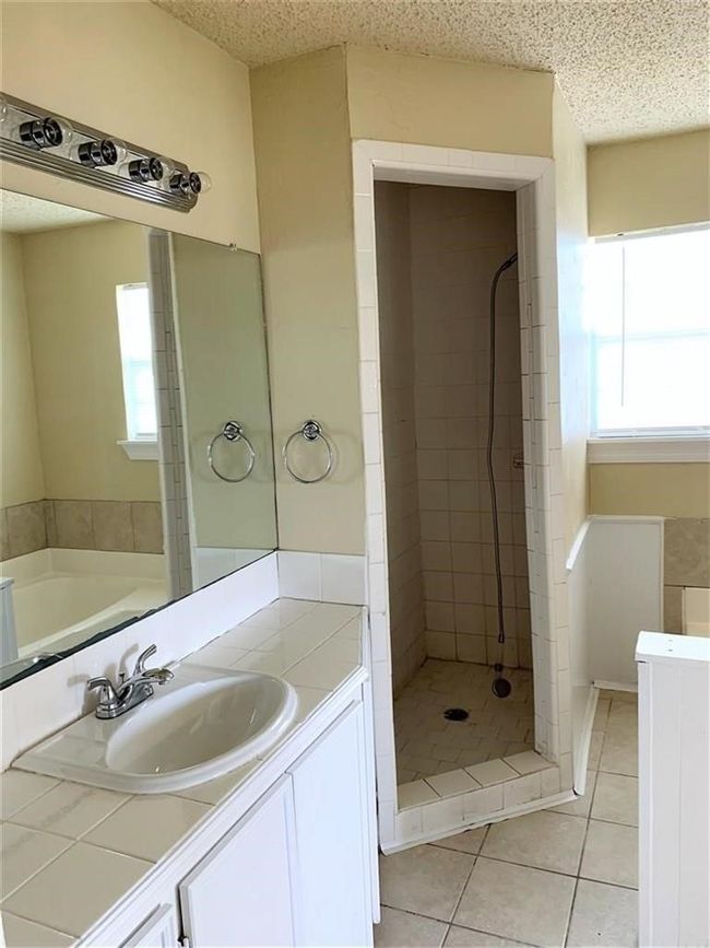 5899 Rancho Dr, House other with 3 bedrooms, 2 bathrooms and null parking in Quinlan TX | Image 7