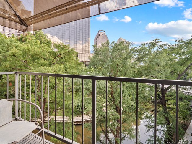APT-404 - 1022 Navarro St, Condo with 2 bedrooms, 3 bathrooms and null parking in San Antonio TX | Image 8