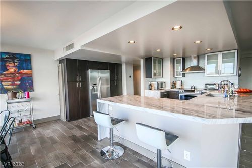 4b-3111 Bel Air Dr, Las Vegas, NV, 89109-1509 | Card Image