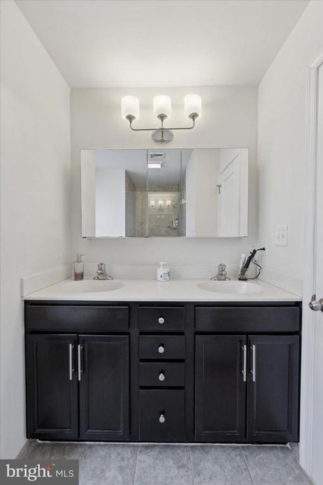 379 E Elm St, Townhouse with 3 bedrooms, 3 bathrooms and null parking in CONSHOHOCKEN PA | Image 17