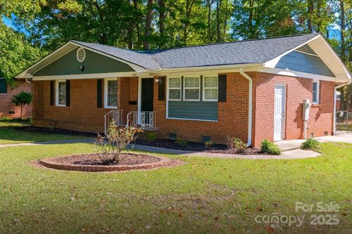 1300 Pondella Dr, Charlotte, NC, 28213-5970 | Card Image