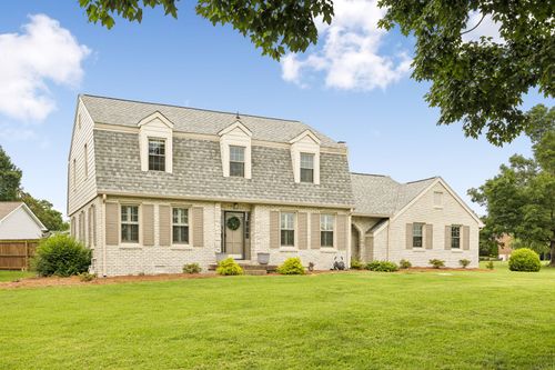 201 Brandywine Dr, Old Hickory, TN, 37138-2103 | Card Image