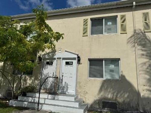 439 Nw 84th St, Miami, FL, 33150-2685 | Card Image