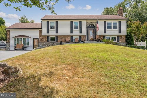 9533 Harvest Pl, MANASSAS, VA, 20110-6067 | Card Image