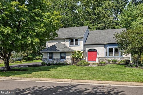 13 Snapdragon Dr, NEWTOWN, PA, 18940-9200 | Card Image
