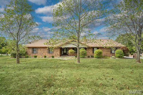 2 Tanya Ln, Washington, MO, 63090-4014 | Card Image