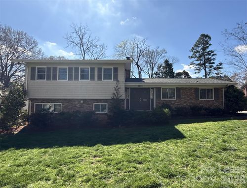 2821 Sunset Dr, Charlotte, NC, 28209-1331 | Card Image
