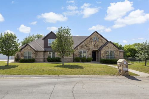 544 Hubbard Cir, Nevada, TX, 75173-8323 | Card Image