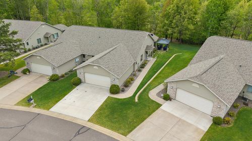 5-300 Deer Path, Osceola, WI, 54020-5849 | Card Image