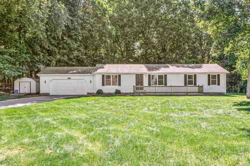 29426 County Road 2, Elkhart, IN, 46514-9377 | Card Image