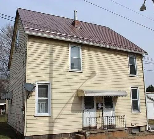 330 Columbia St, Butler, PA, 16001-5439 | Card Image