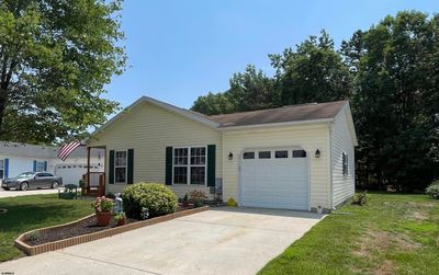 19 Knollwood Dr Dr, House other with 2 bedrooms, 2 bathrooms and null parking in Mays Landing NJ | Image 1