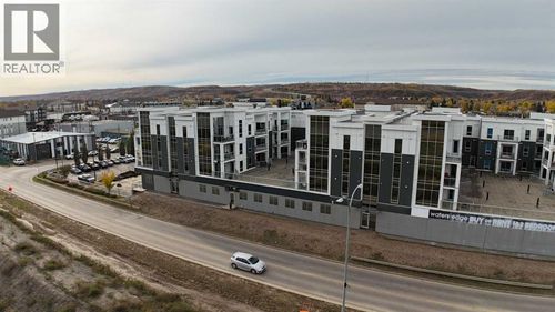 10218 King St, Fort Mcmurray, AB, T9H1X9 | Card Image