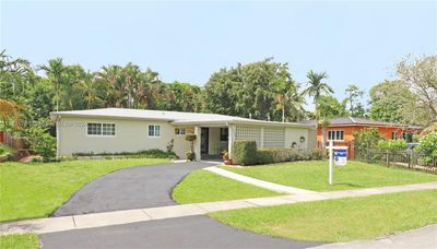 130 Ne 133rd St, House other with 3 bedrooms, 2 bathrooms and null parking in North Miami FL | Image 1