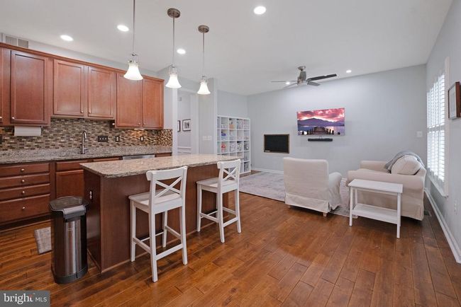 100 Washington St, Townhouse with 4 bedrooms, 4 bathrooms and null parking in OCCOQUAN VA | Image 17