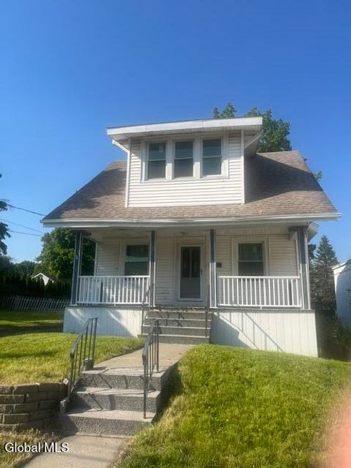 11 Wolfert Avenue, Menands, NY, 12204 | Card Image