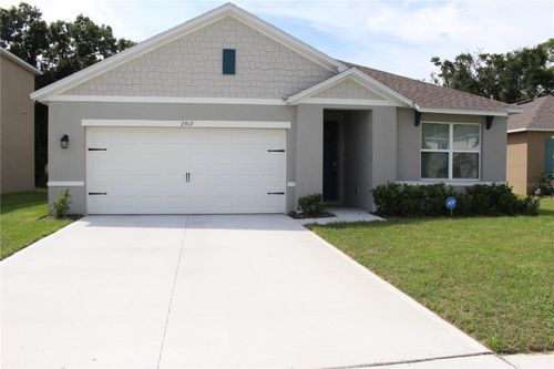 2917 Canary Ln, Tavares, FL, 32778-5635 | Card Image