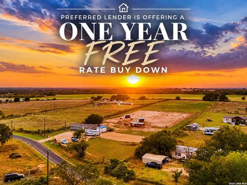 2870 County Road 120, Floresville, TX, 78114-6363 | Card Image