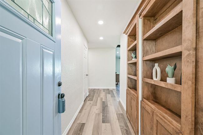 Hidden office behind this bookcase. | Image 8
