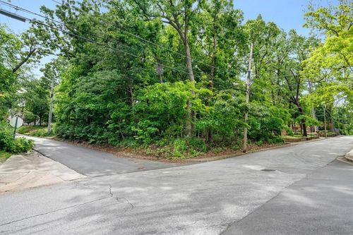 N. N Park Ave, Fayetteville, AR, 72701 | Card Image