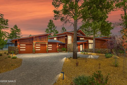 3308 S Clubhouse Cir, Flagstaff, AZ, 86005-2752 | Card Image