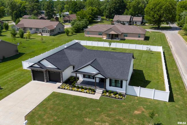 1209 Wildflower Ln, House other with 3 bedrooms, 2 bathrooms and null parking in Herrin IL | Image 32
