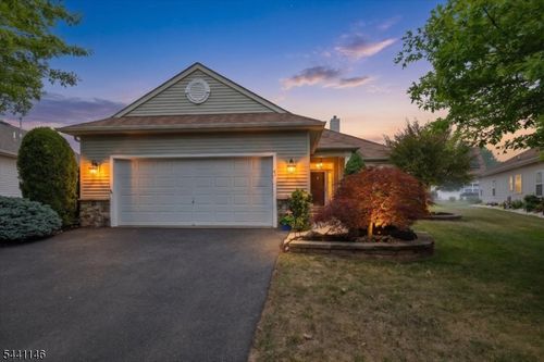 43 Renaissance Blvd, Somerset, NJ, 08873-6041 | Card Image