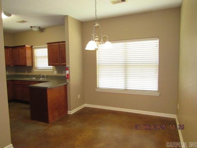 APT-7 - 1410 Robins St, Condo with 3 bedrooms, 2 bathrooms and null parking in Conway AR | Image 6