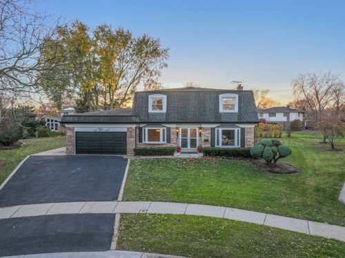 827 W Sandpiper Ct, Palatine, IL, 60067-7057 | Card Image