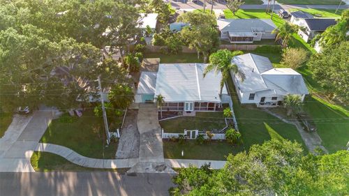 650 S Pine St, NEW SMYRNA BEACH, FL, 32169-2947 | Card Image