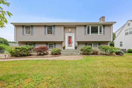 142 Raffia Rd, Enfield, CT, 06082-5684 | Card Image