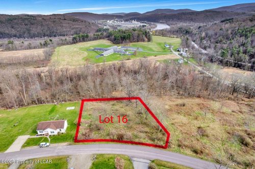 16 Walnut Ridge Dr, Mehoopany, PA, 18629 | Card Image