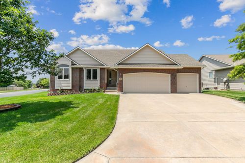255 S Jamestown Cir, Andover, KS, 67002-8814 | Card Image