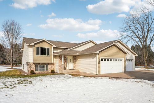 4404 E Viking Ct, Wyoming, MN, 55092-9044 | Card Image
