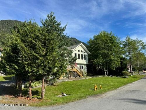 3004 Barker St, Sitka, AK, 99835-9510 | Card Image