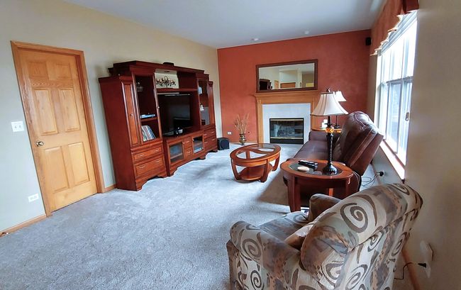 236 Berkshire Ln, House other with 4 bedrooms, 4 bathrooms and 4 parking in Sugar Grove IL | Image 10