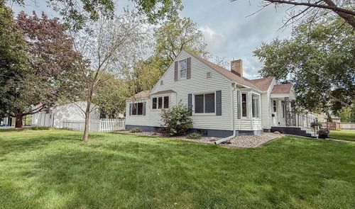 708 E Elm Ave, Olivia, MN, 56277-1034 | Card Image