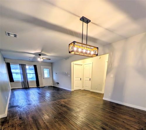 518 S Oxford St, Maud, OK, 74854-2004 | Card Image