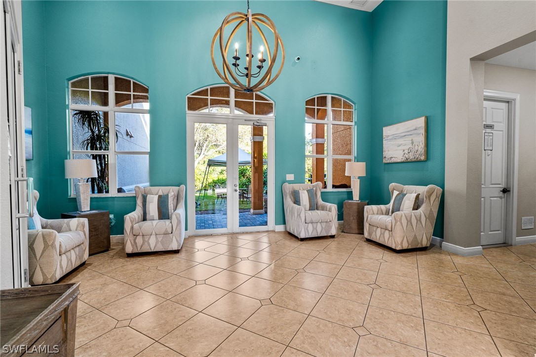 Residential in Naples 3