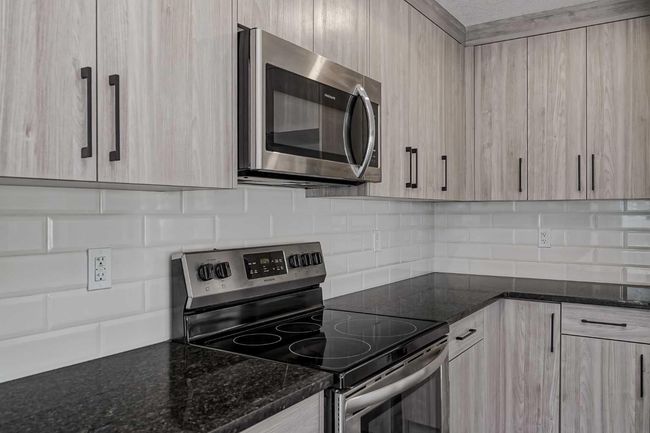 282 Canals Cross Sw, Townhouse with 3 bedrooms, 3 bathrooms and 2 parking in Airdrie AB | Image 5