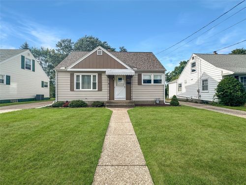 1940 37th St, Erie, PA, 16508-2016 | Card Image