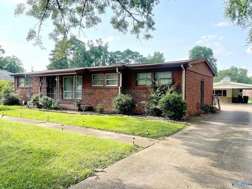 2118 Gilbreath Rd Nw, Huntsville, AL, 35810-2228 | Card Image