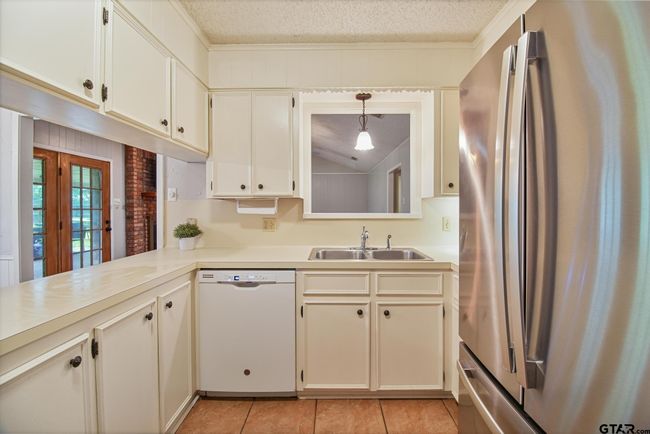 201 Karla Dr, House other with 3 bedrooms, 2 bathrooms and null parking in Whitehouse TX | Image 11