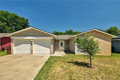 906 Cactus Dr, Round Rock, TX, 78681-6520 | Card Image